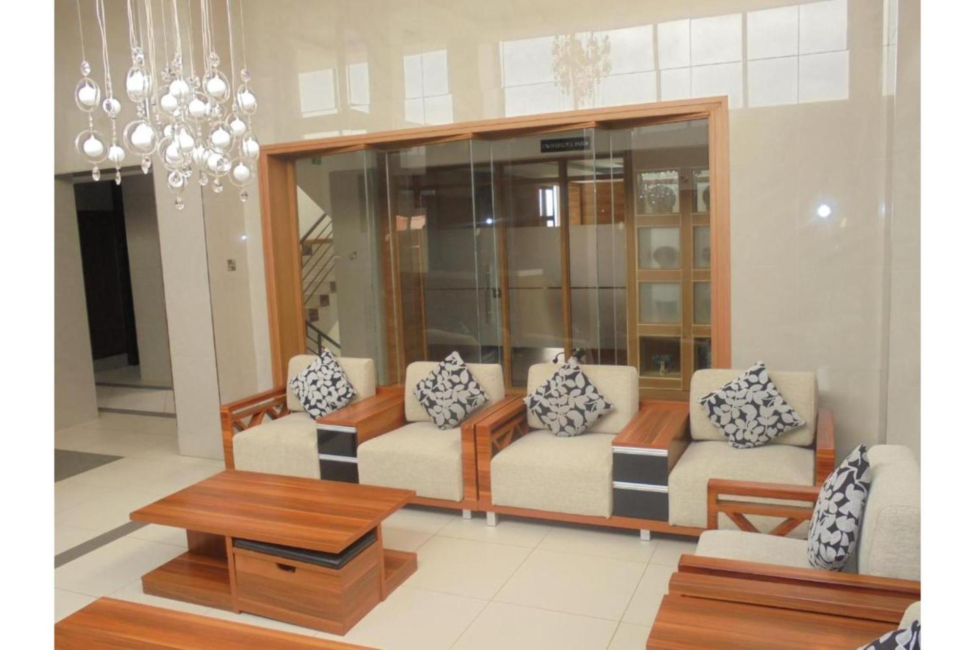 We Hotel & Suites Nairobi Exterior foto